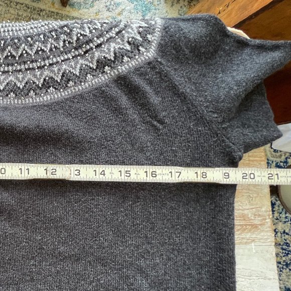 Talbots Classic Gray Cotton and Wool Pullover Sweater, Size Large, EUC! - Picture 8 of 12